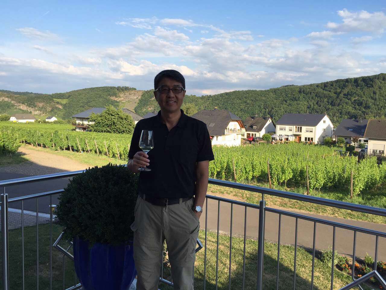 余教授德國鄉村行：雷司令葡萄酒產(chǎn)業(yè)對中國水果產(chǎn)業(yè)有啟示嗎？
